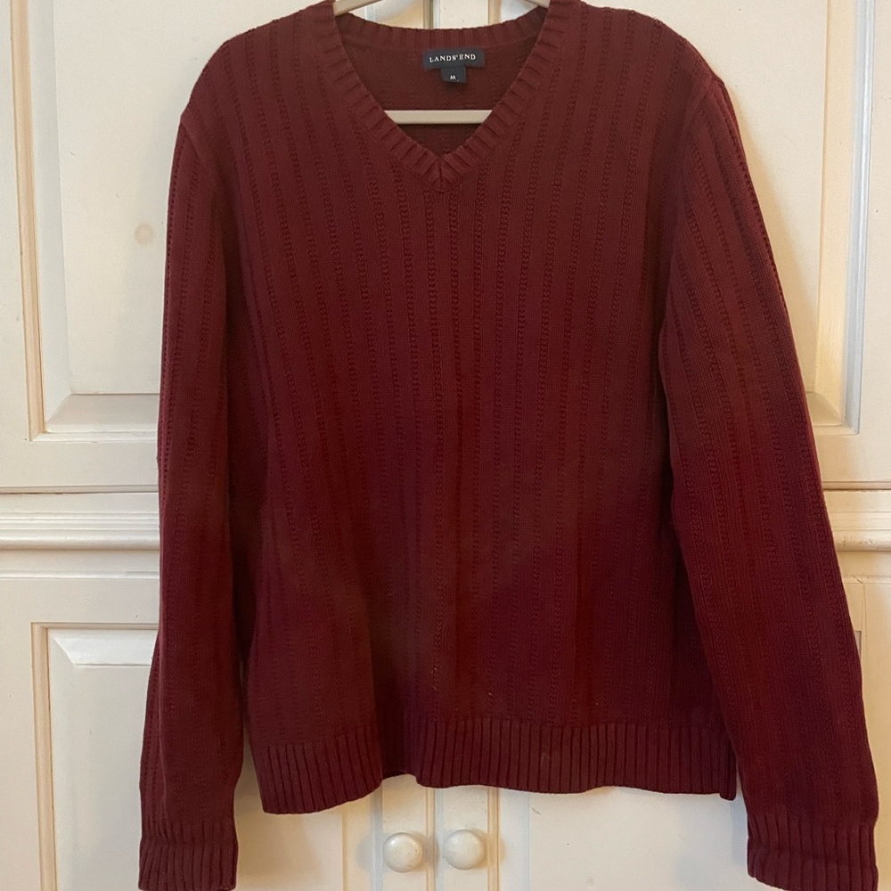 Men’s Lands end long sleeve burgundy sweater size medium